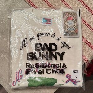 Bad Bunny No Me Quiero ir de Aquí Tee